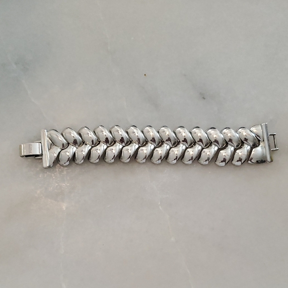 Banana Republic Silver Bracelet - Picture 1 of 5